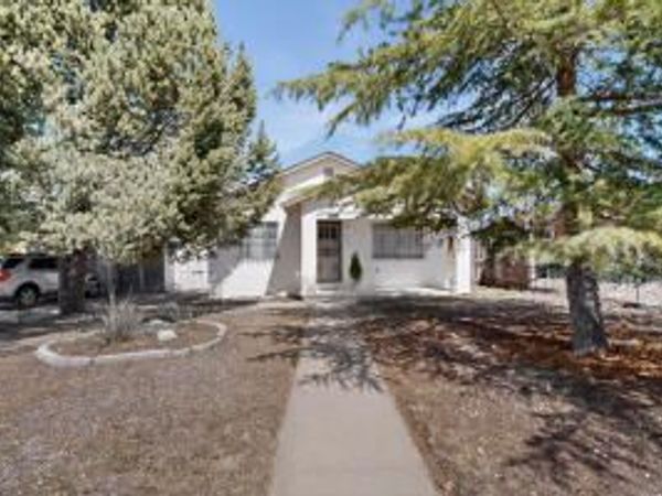 2615 McEarl Avenue SE, Albuquerque, NM 87106