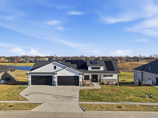 1633 Crestwood Drive, Boone, IA 50036