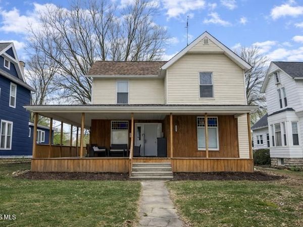 911 N Main Street, Fostoria, OH 44830