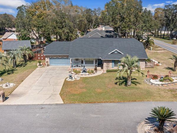 4559 Scarlet Drive, Crestview, FL 32539