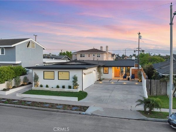 900 Catalina Avenue, Seal Beach, CA 90740