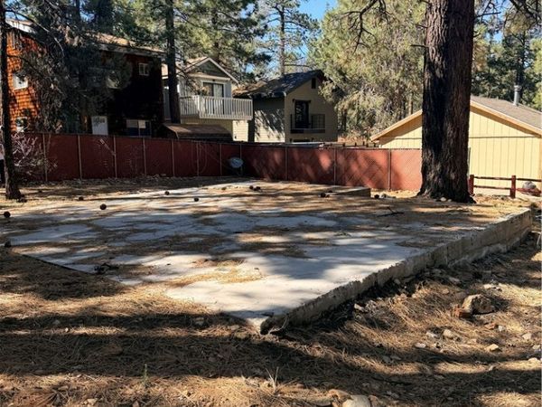 270 Maple, Sugarloaf, CA 92386