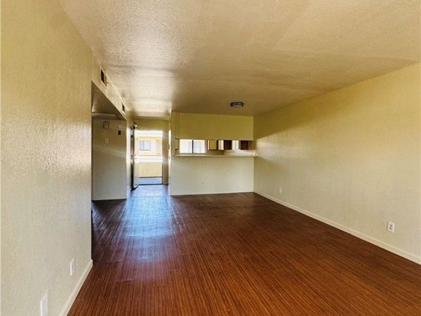 14610 Delano, Unit 215, Van Nuys, CA 91411