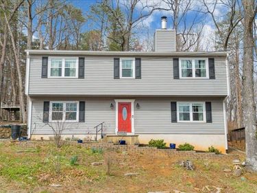 1512 GLENWOOD CIR, Roanoke, VA 24014