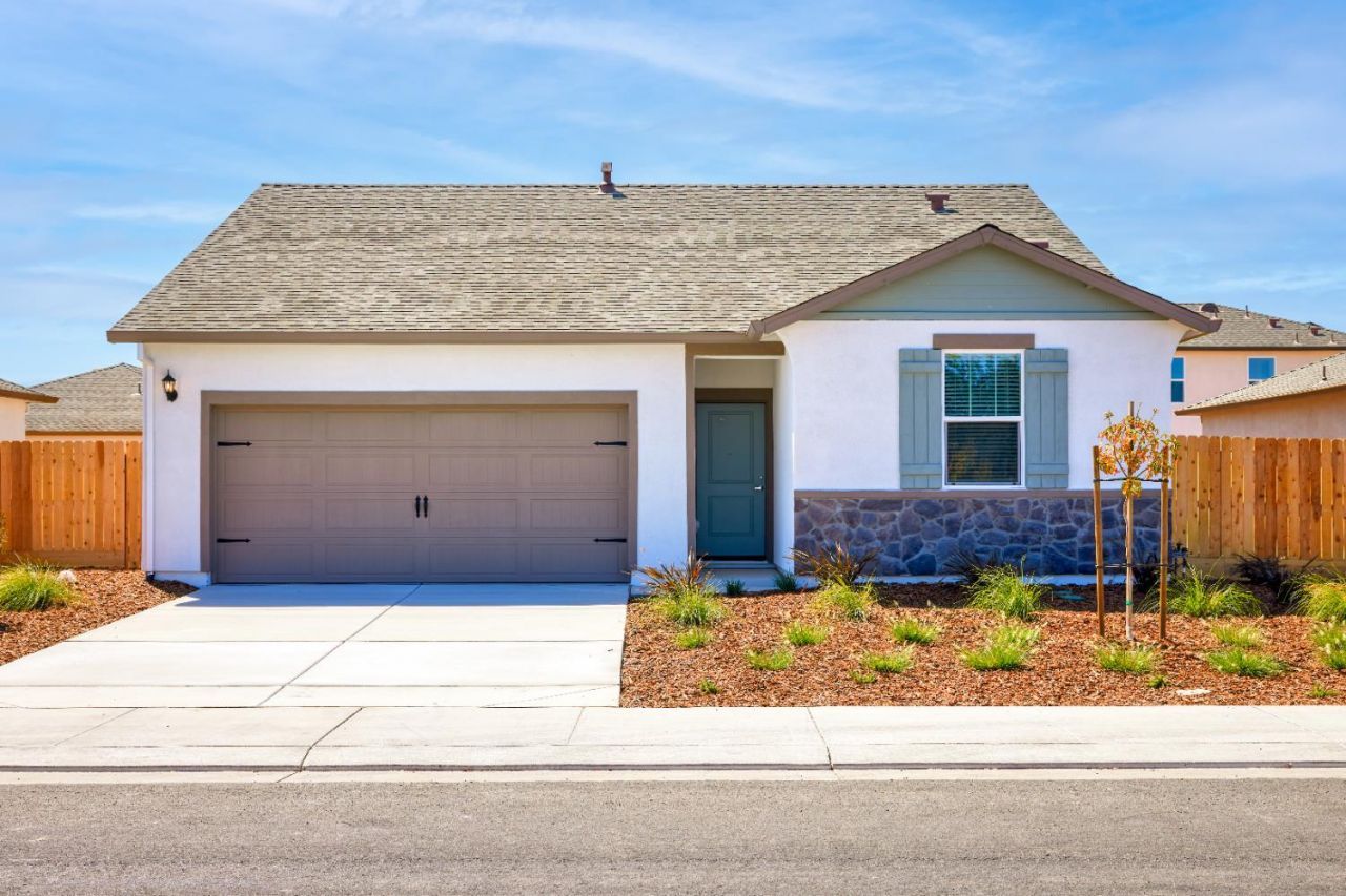 840 S Del Mar Avenue, Stockton, CA 95215 Main Photo