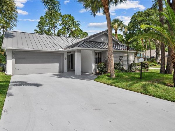 5757 Peachwood Court, Jupiter, FL 33458