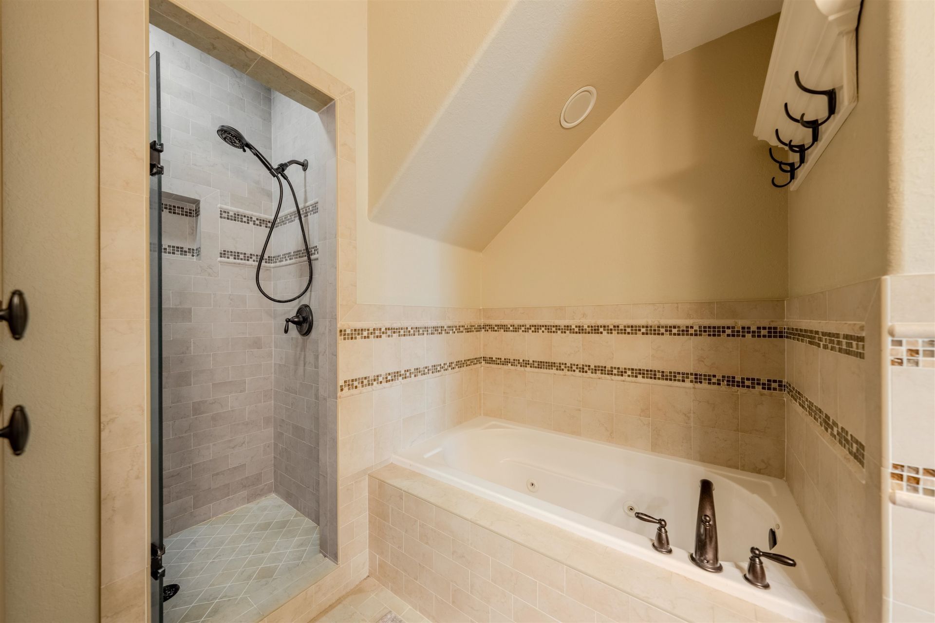 174 Decey Wallace Lane, Crawfordville, FL 32327 Photo
