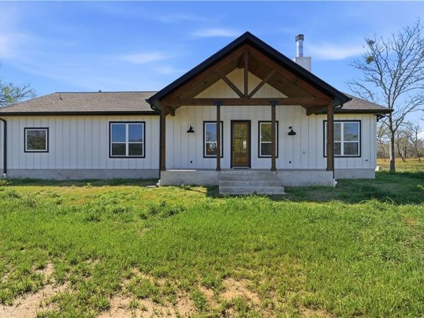 1130 Church Road , Seguin, TX 78155