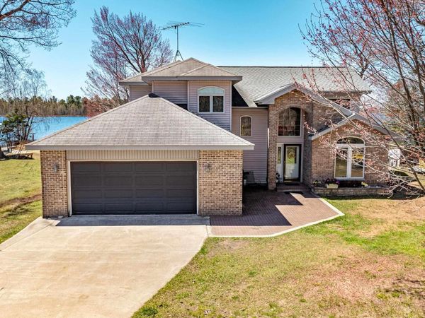 6139 Sand Point Road, Grant Twp, MI 49950