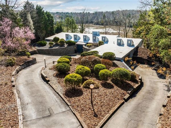 220 Southpoint Drive , Williamsburg, VA 23185