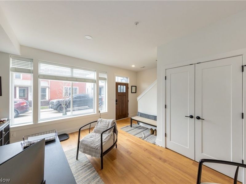 2275 W 19 Street, Cleveland, OH 44113 Photo 15