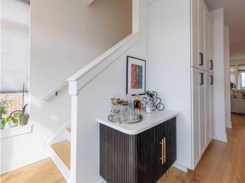 2275 W 19 Street, Cleveland, OH 44113 Photo 26