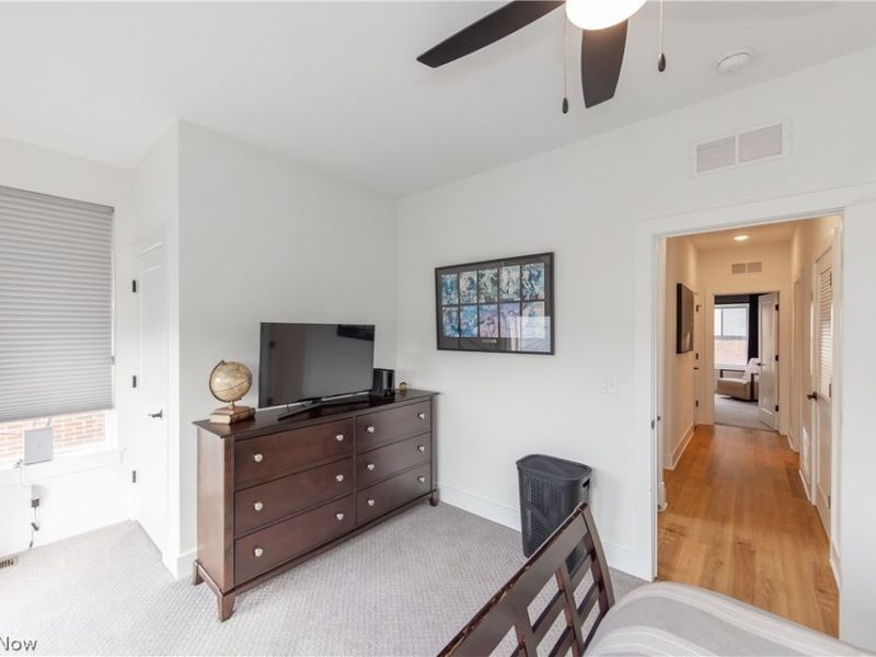 2275 W 19 Street, Cleveland, OH 44113 Photo 30