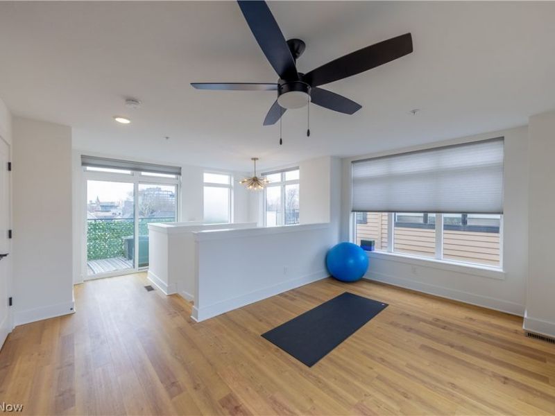 2275 W 19 Street, Cleveland, OH 44113 Photo 33