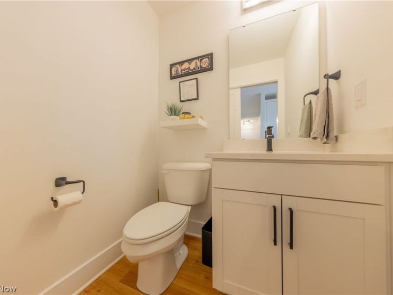 2275 W 19 Street, Cleveland, OH 44113 Photo 35