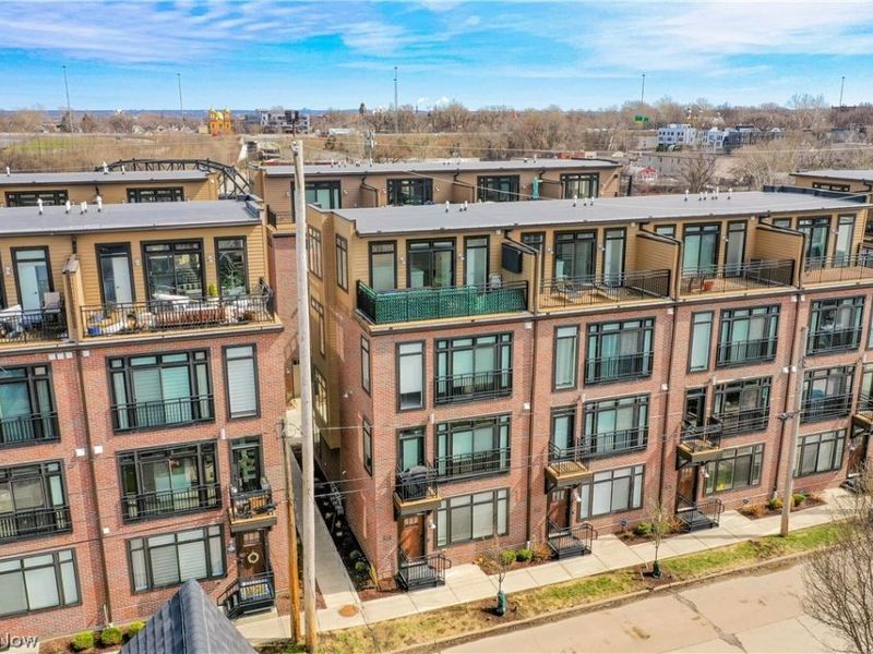 2275 W 19 Street, Cleveland, OH 44113 Photo 45