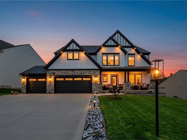 2818 Weeping Pine Drive, Medina, OH 44256