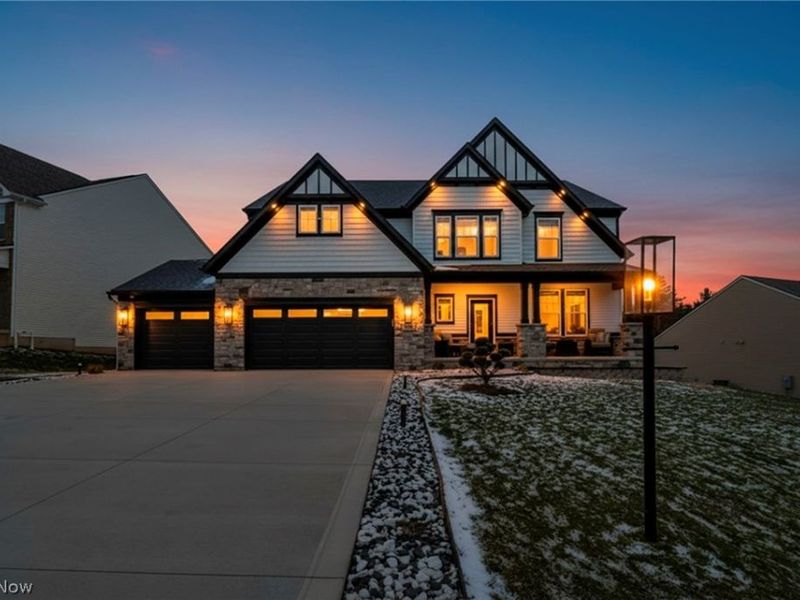 2818 Weeping Pine Drive, Medina, OH 44256 Photo 1