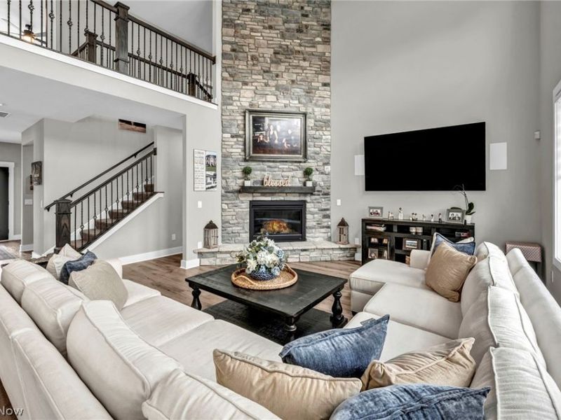 2818 Weeping Pine Drive, Medina, OH 44256 Photo 12