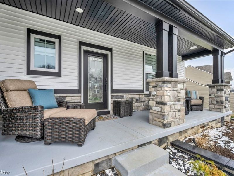 2818 Weeping Pine Drive, Medina, OH 44256 Photo 4