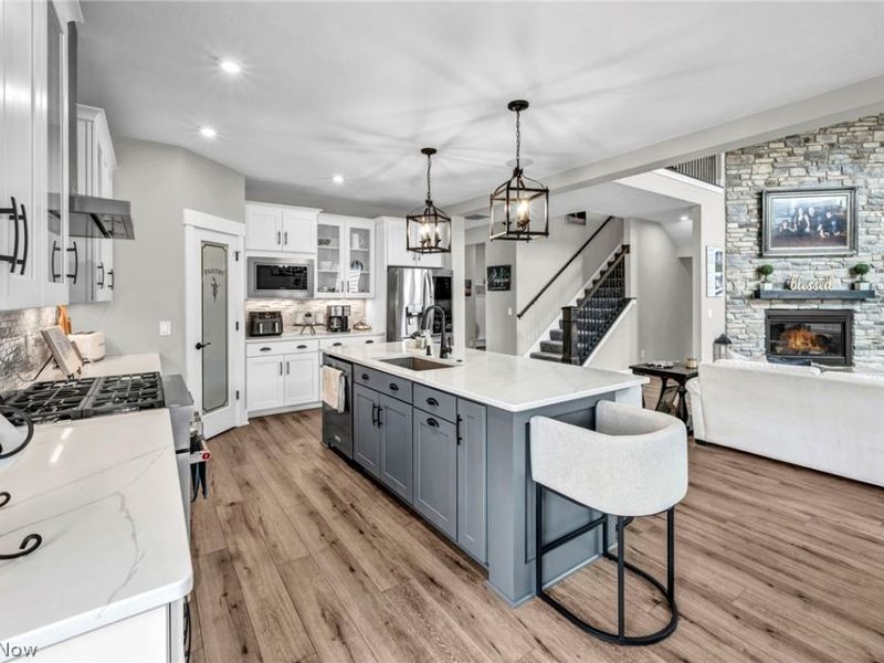 2818 Weeping Pine Drive, Medina, OH 44256 Photo 9