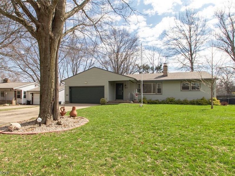 640 Shaker Drive, Medina, OH 44256 Photo 2