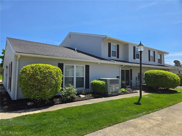 8011 Colonial Drive, Unit C, Mentor, OH 44060