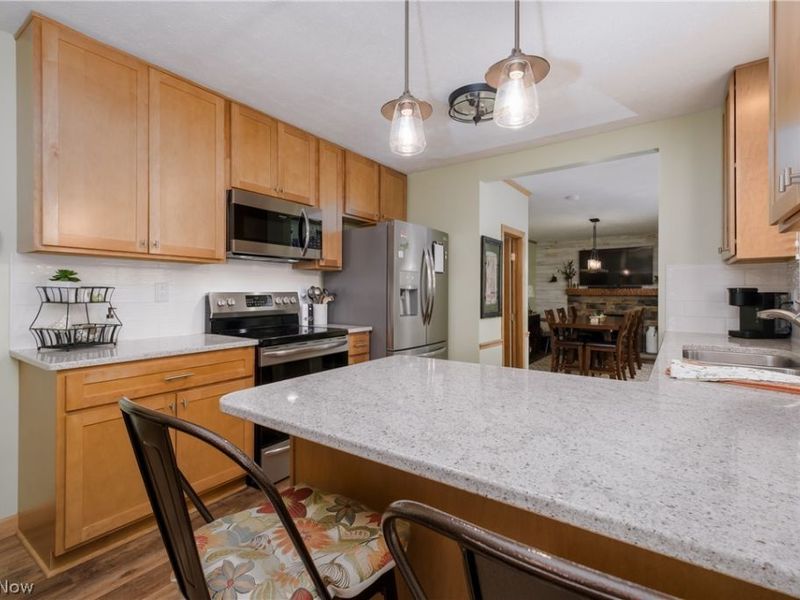 8140 W Wadora Circle NW, North Canton, OH 44720 Photo 11