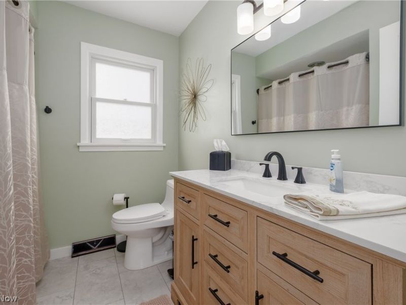 8140 W Wadora Circle NW, North Canton, OH 44720 Photo 18