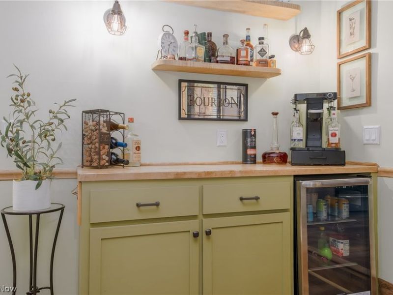 8140 W Wadora Circle NW, North Canton, OH 44720 Photo 8