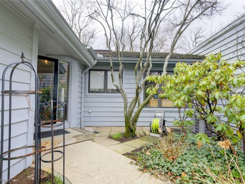 3791-2 Hickory Nut Trail, Unit K2, Orange, OH 44022 Photo 1