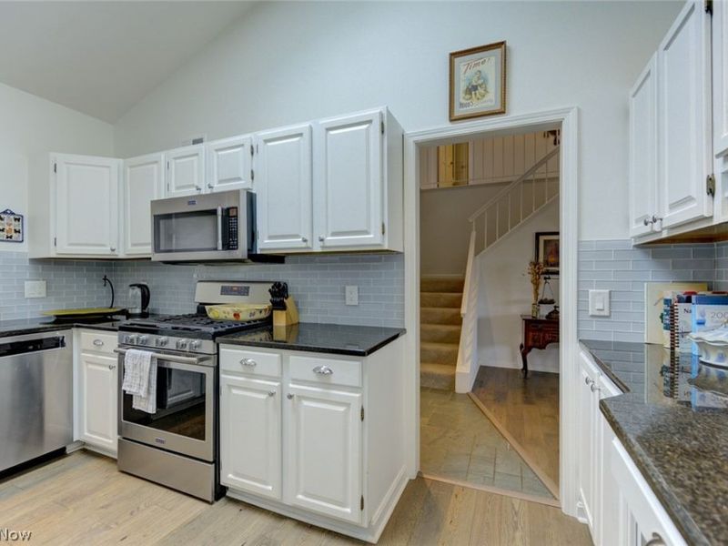 3791-2 Hickory Nut Trail, Unit K2, Orange, OH 44022 Photo 9