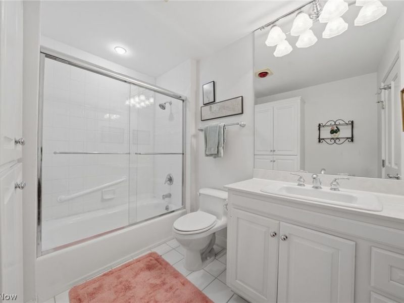 2345 Edgehill Road, Cleveland, OH 44106 Photo 31