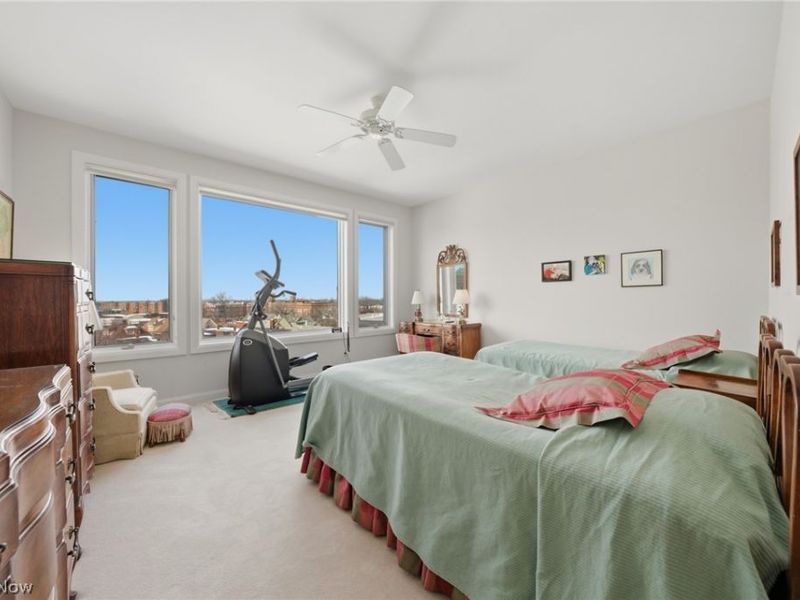 2345 Edgehill Road, Cleveland, OH 44106 Photo 32