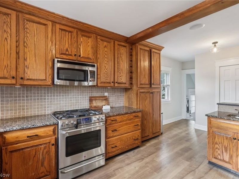 1545 Rockway Avenue, Lakewood, OH 44107 Photo 9