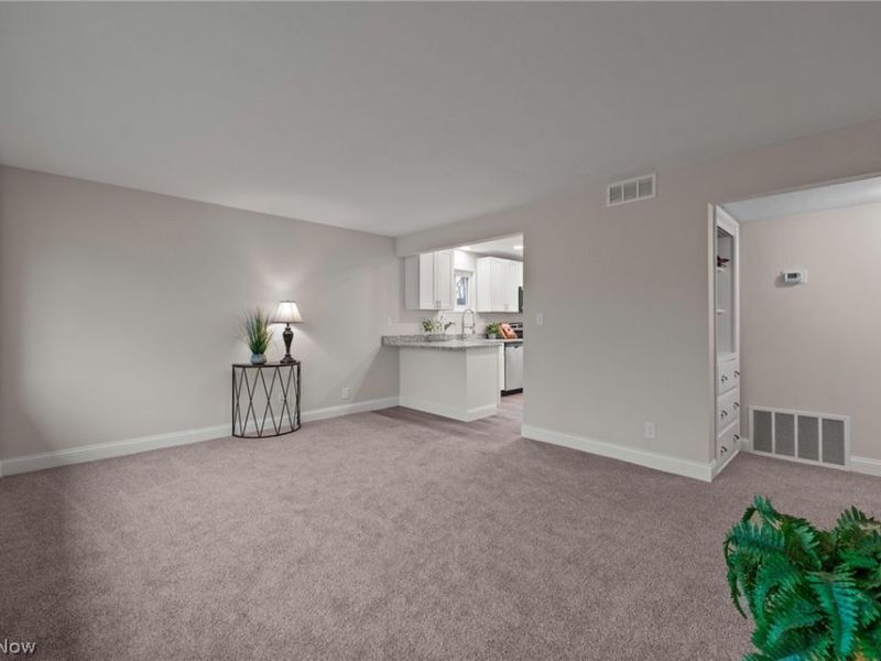 1757 Windsor Street, Cuyahoga Falls, OH 44221 Photo 2