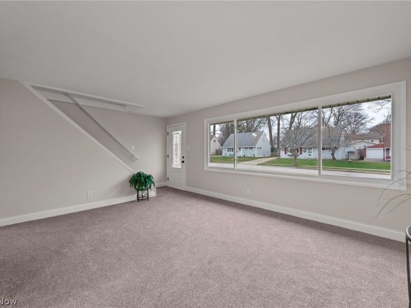 1757 Windsor Street, Cuyahoga Falls, OH 44221 Photo 3