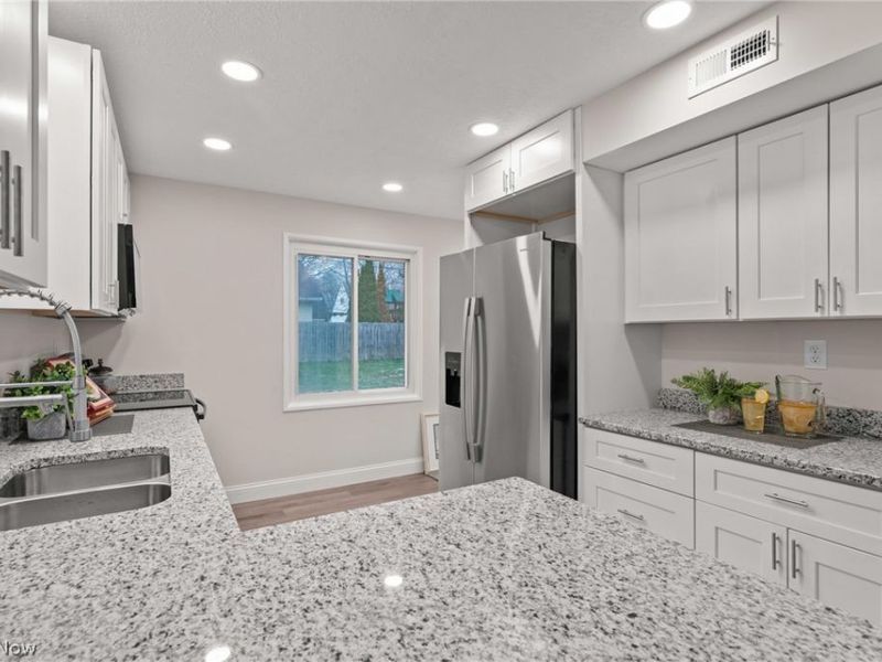 1757 Windsor Street, Cuyahoga Falls, OH 44221 Photo 8