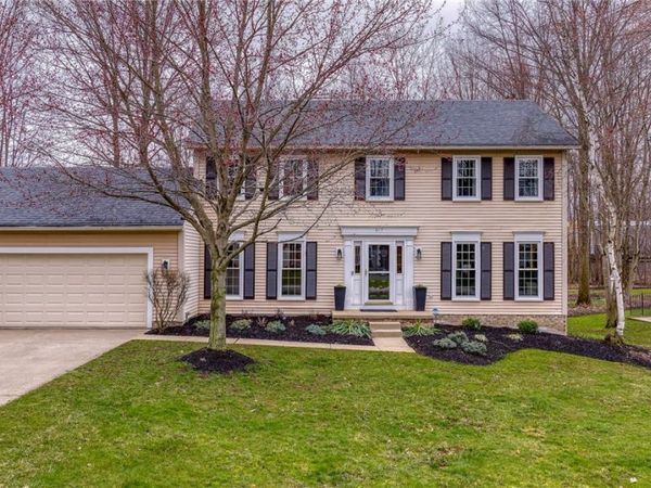 917 Silverberry Lane, Hudson, OH 44236