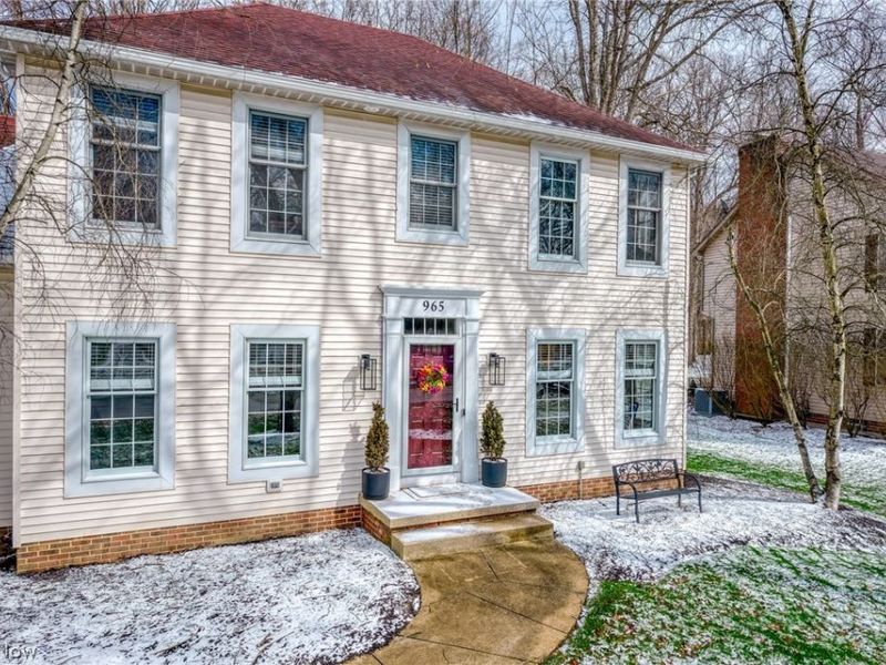 965 Silverberry Lane, Hudson, OH 44236 Photo 2