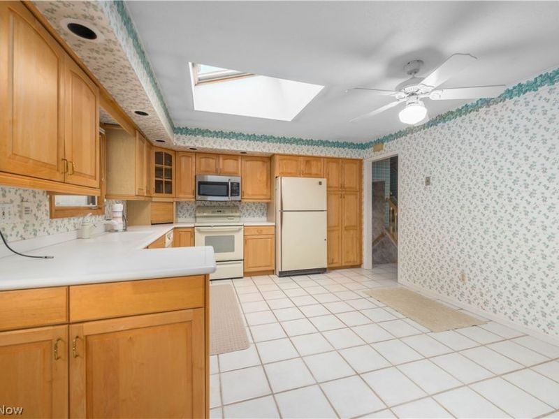 5610 Dorothy Drive, North Olmsted, OH 44070 Photo 18