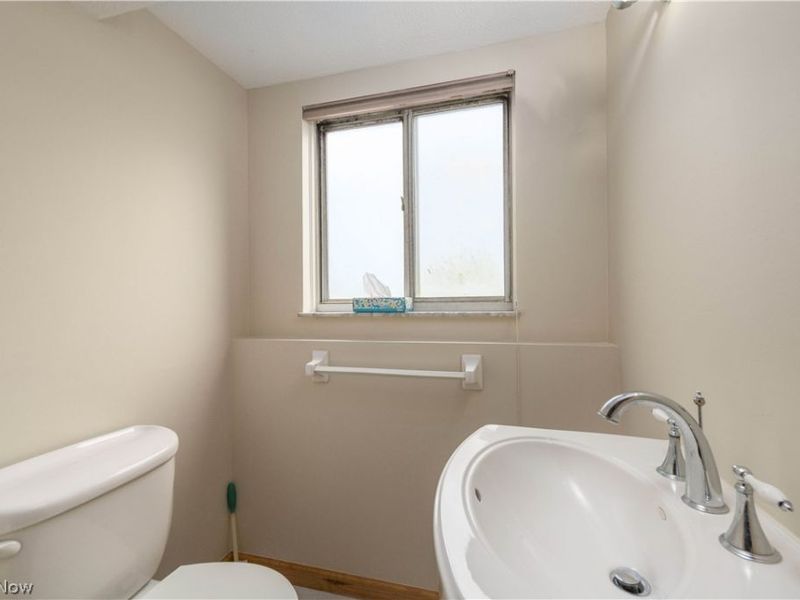 5610 Dorothy Drive, North Olmsted, OH 44070 Photo 26