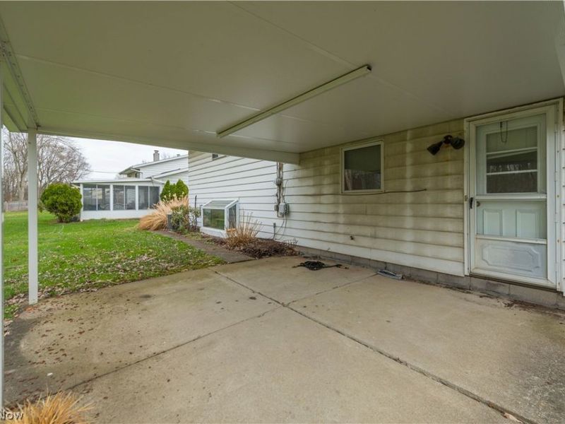 5610 Dorothy Drive, North Olmsted, OH 44070 Photo 46