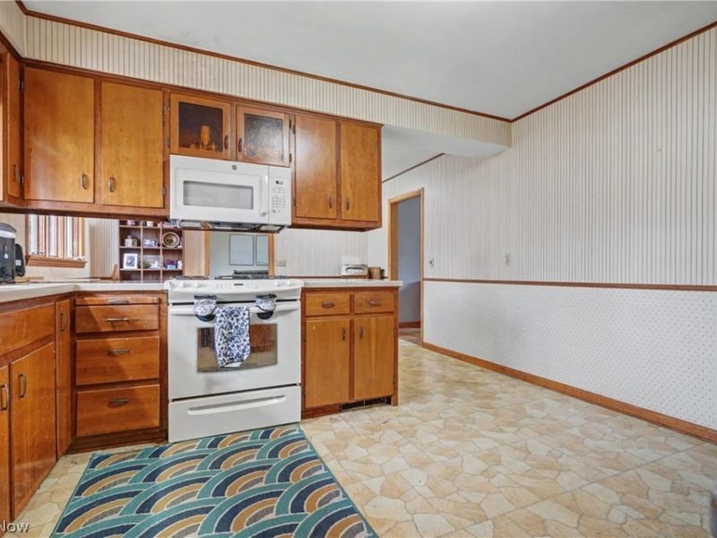 1138 Lower Drive, Kent, OH 44240 Photo 6