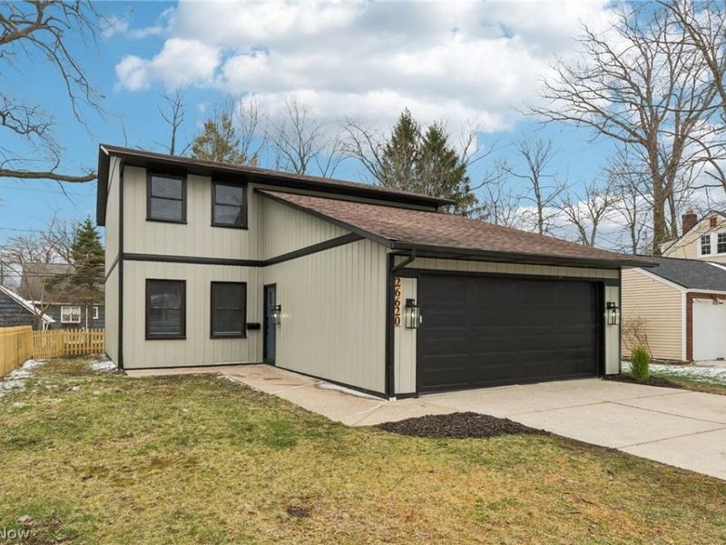 26620 Midland Road, Bay Village, OH 44140 Photo 2