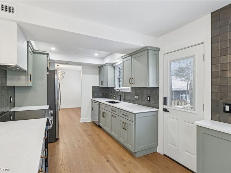 26620 Midland Road, Bay Village, OH 44140 Photo 6