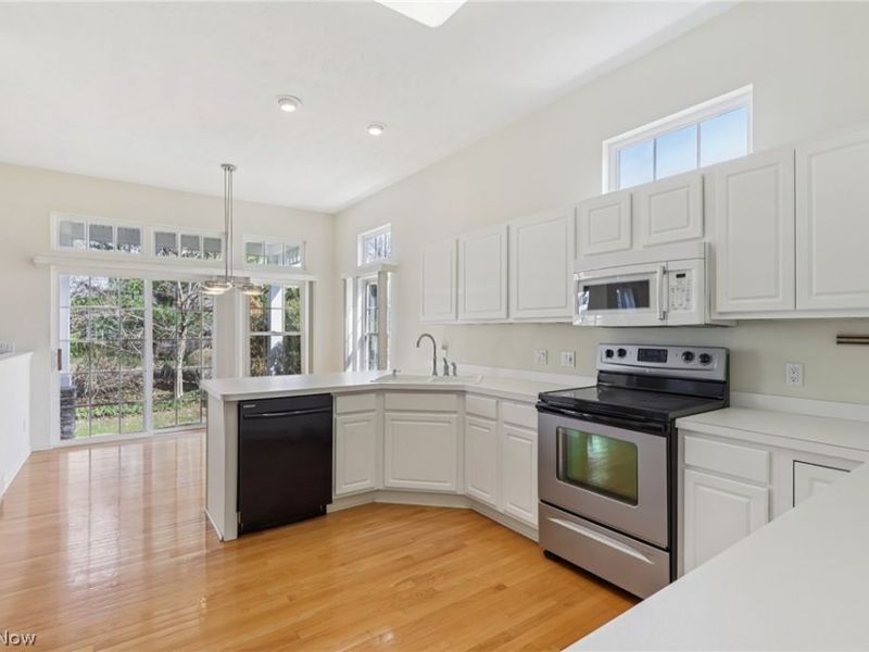 11320 S Forest Drive, Concord, OH 44077 Photo 5