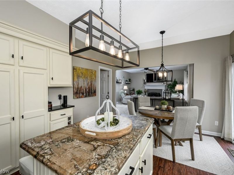 240 Gloucester Drive, Medina, OH 44256 Photo 12