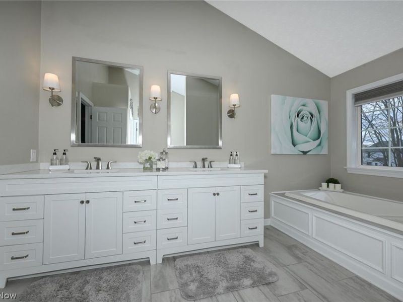 240 Gloucester Drive, Medina, OH 44256 Photo 24