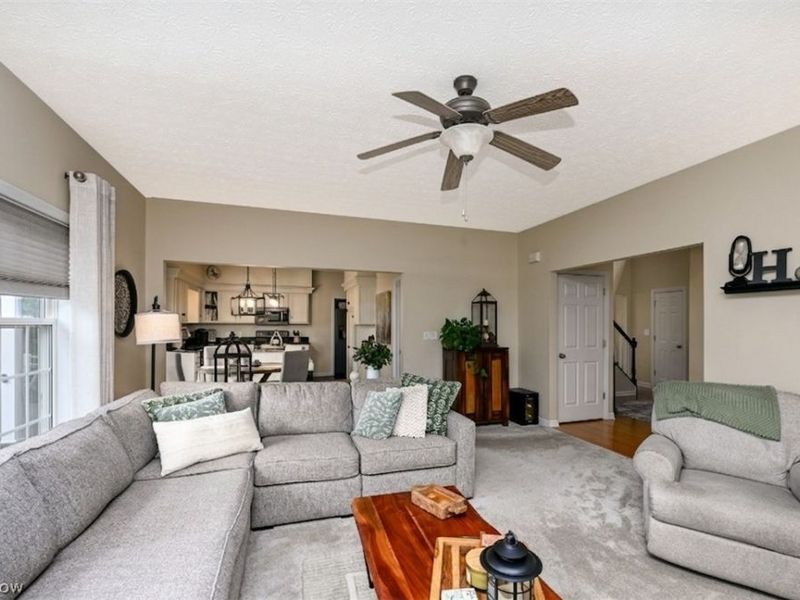 240 Gloucester Drive, Medina, OH 44256 Photo 9